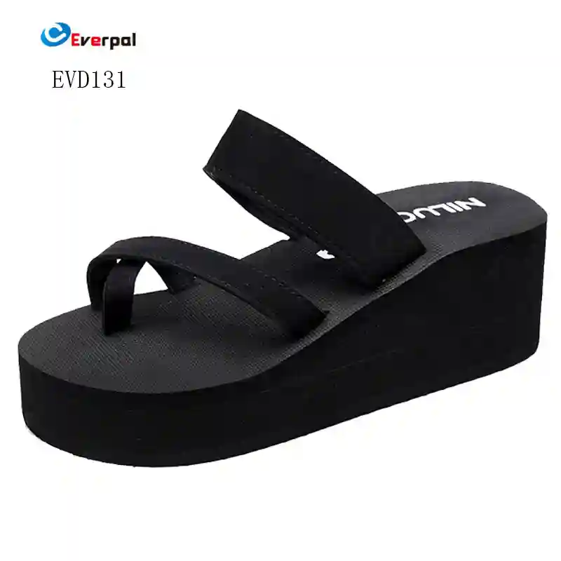 Worden teenslippers voor dames een nieuwe trend in vrijetijdsschoenen?